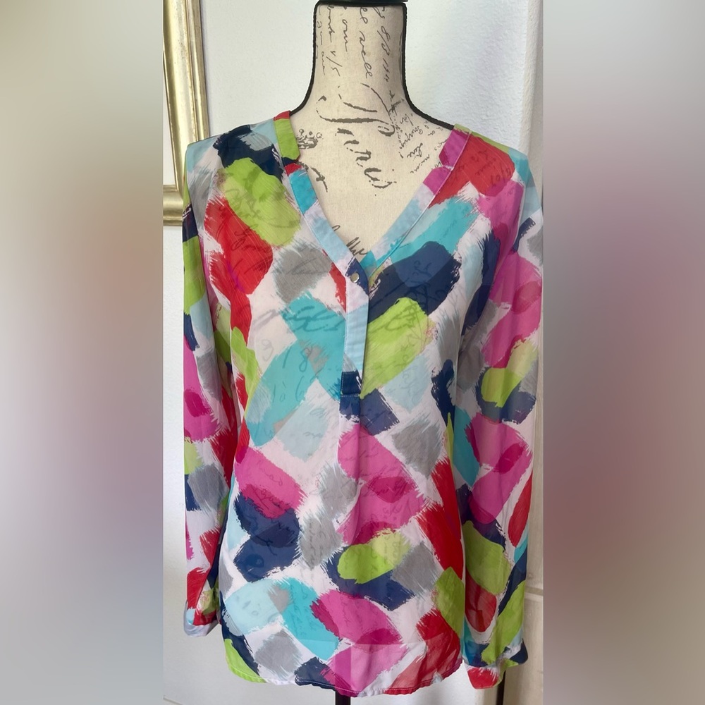 Liz Claiborne top size XL. Vibrant colors